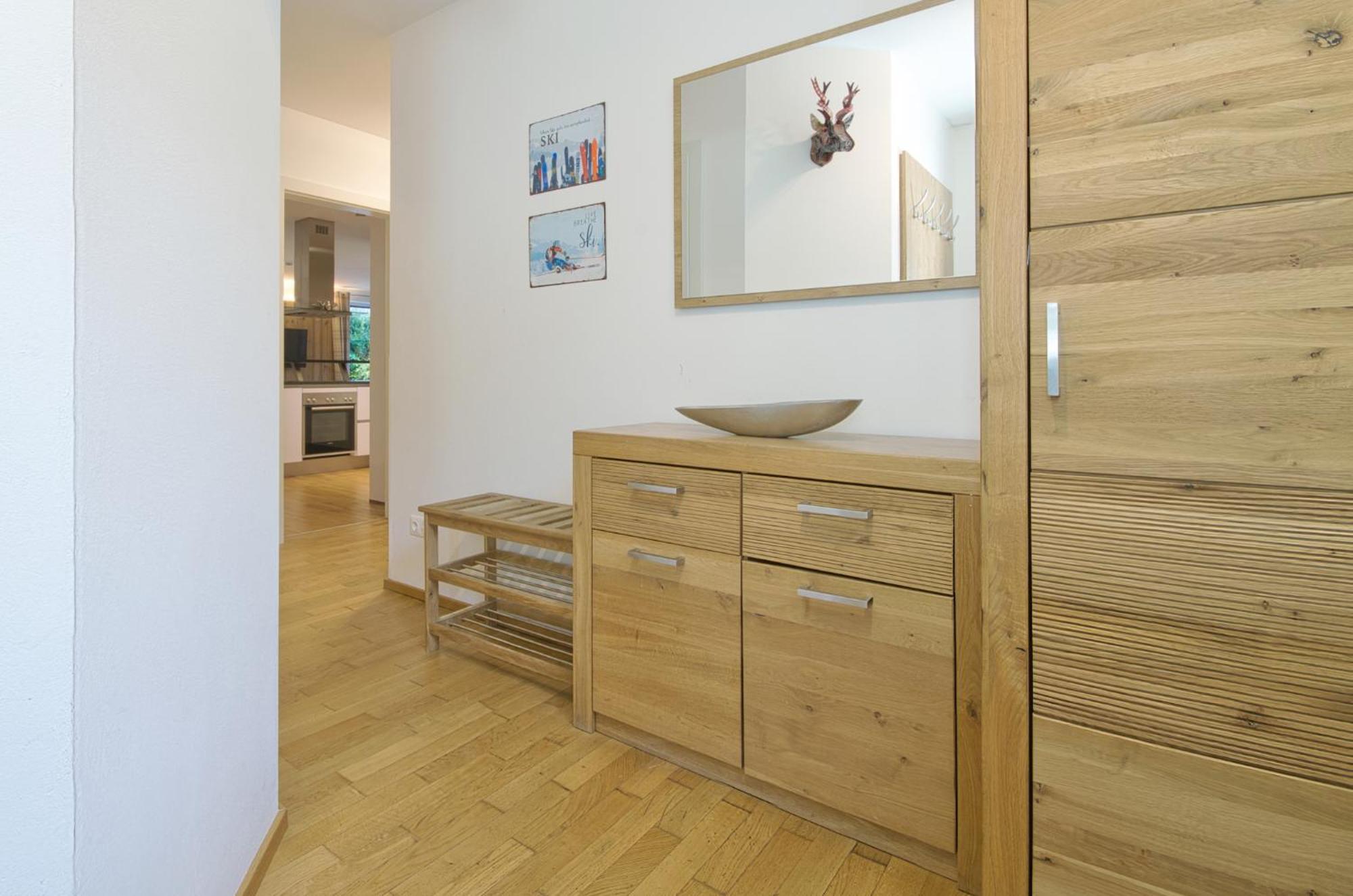 Golf & Glacier View - By Alpen Apartments Zell am See Exterior photo